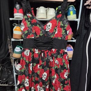 Hot Topic Rose Floral Skull Print Black Dress. Size XL